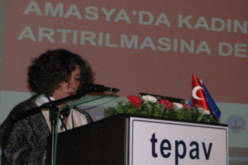 TEPAV AB Enstitüsü Direktörü Eralp: "Ekonomide Yükselen Türkiye'nin Kadın İstihdamı Geriliyor"