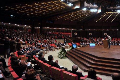 TEPAV Direktörü Sak: "Girişimciliği Süper Kahramanlıktan Çıkarıp Demokratikleştirmek Gerek"