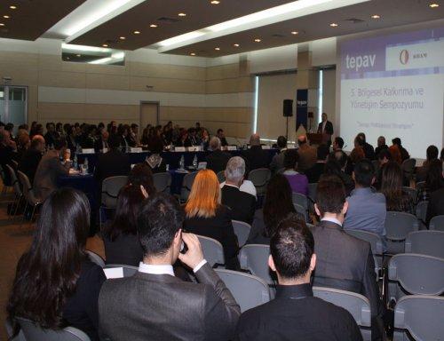 Bölgesel Kalkınma İçin Kamunun Araçları Sorgulandı