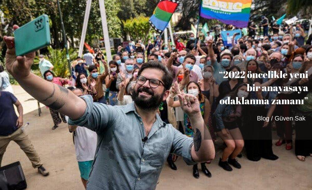 “2022 öncelikle yeni bir anayasaya odaklanma zamanı”