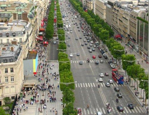 Commentary/Esen Çağlar: How can Turkey become world’s 10th largest economy with these pavements?