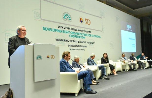 D-8 Yatırım Forumu’nda ticaret ve işbirliği olanakları masaya yatırıldı