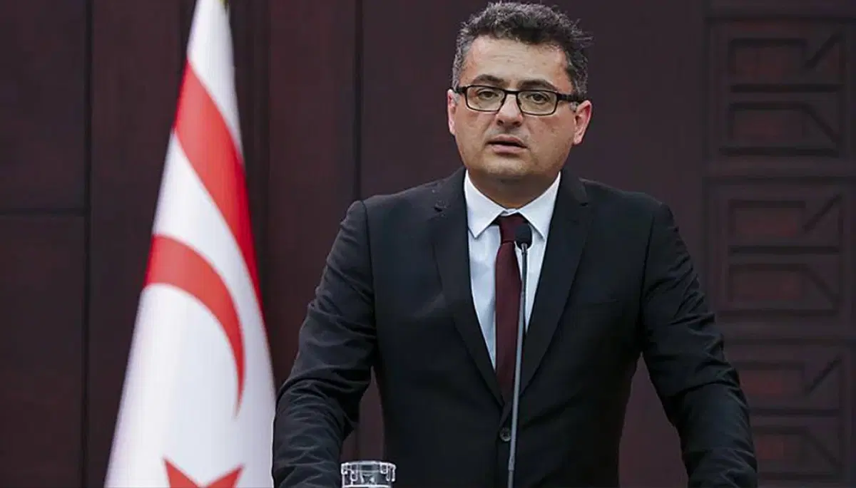 Kıbrıs'ta iki devlet: Konfederasyon?