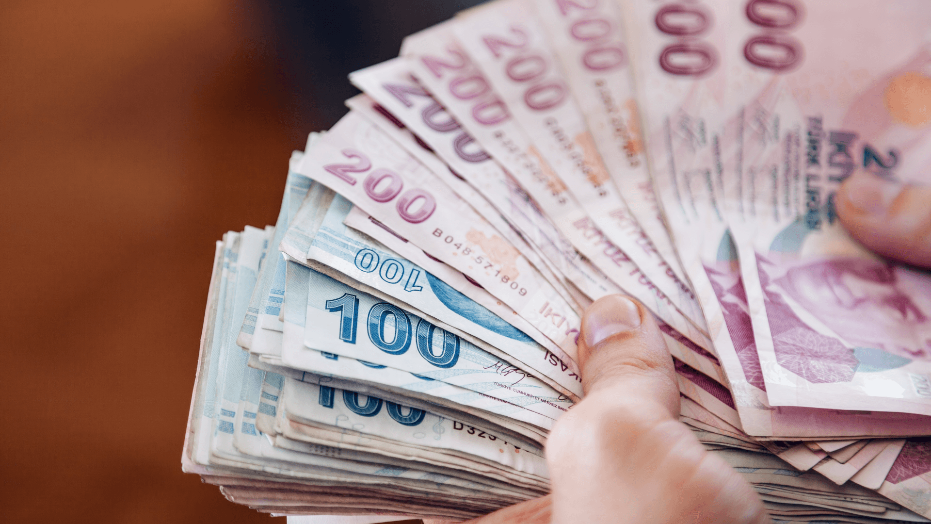 TEPAV: Erken faiz indirimi para politikasındaki itibar kaybını artırabilir